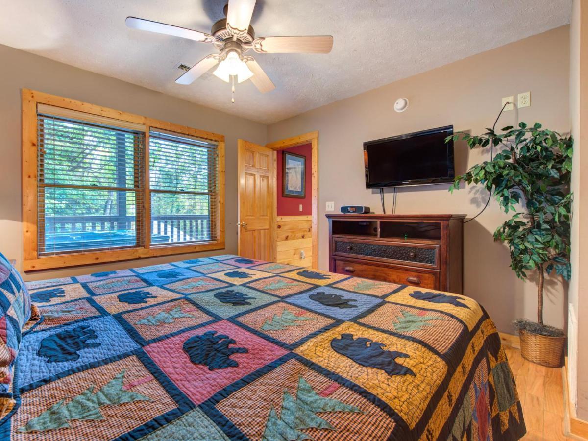 Bear'S Corner, 3 Bedrooms, Wifi, Pool Table, Hot Tub, Wifi, Sleeps 10 แกตลิงเบิร์ก ภายนอก รูปภาพ